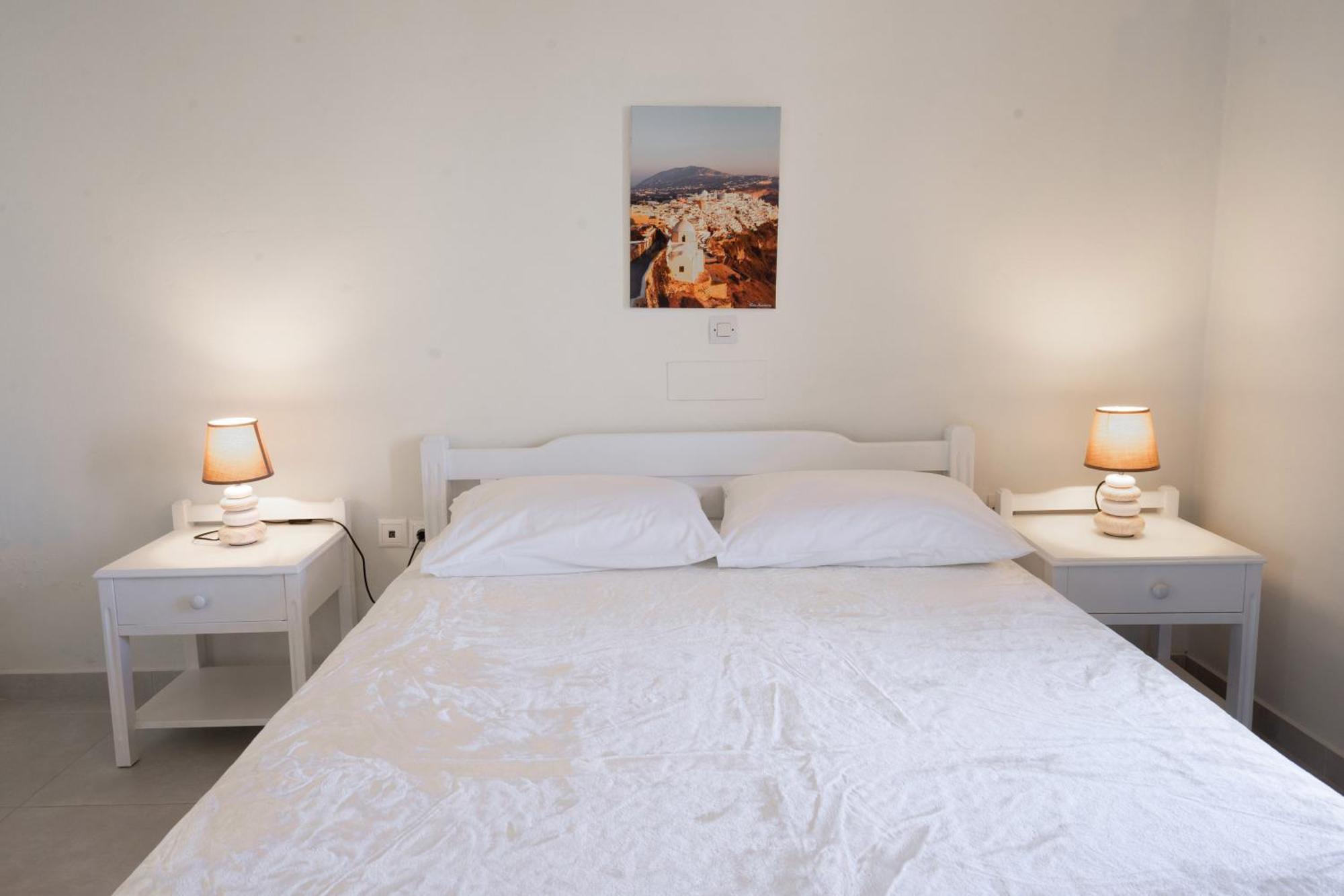 Ersi Villas Fira  Room photo